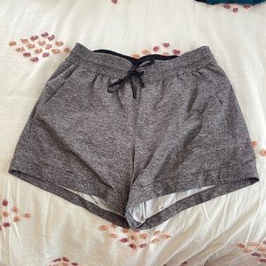 size 6 high waited lulu lemon shorts